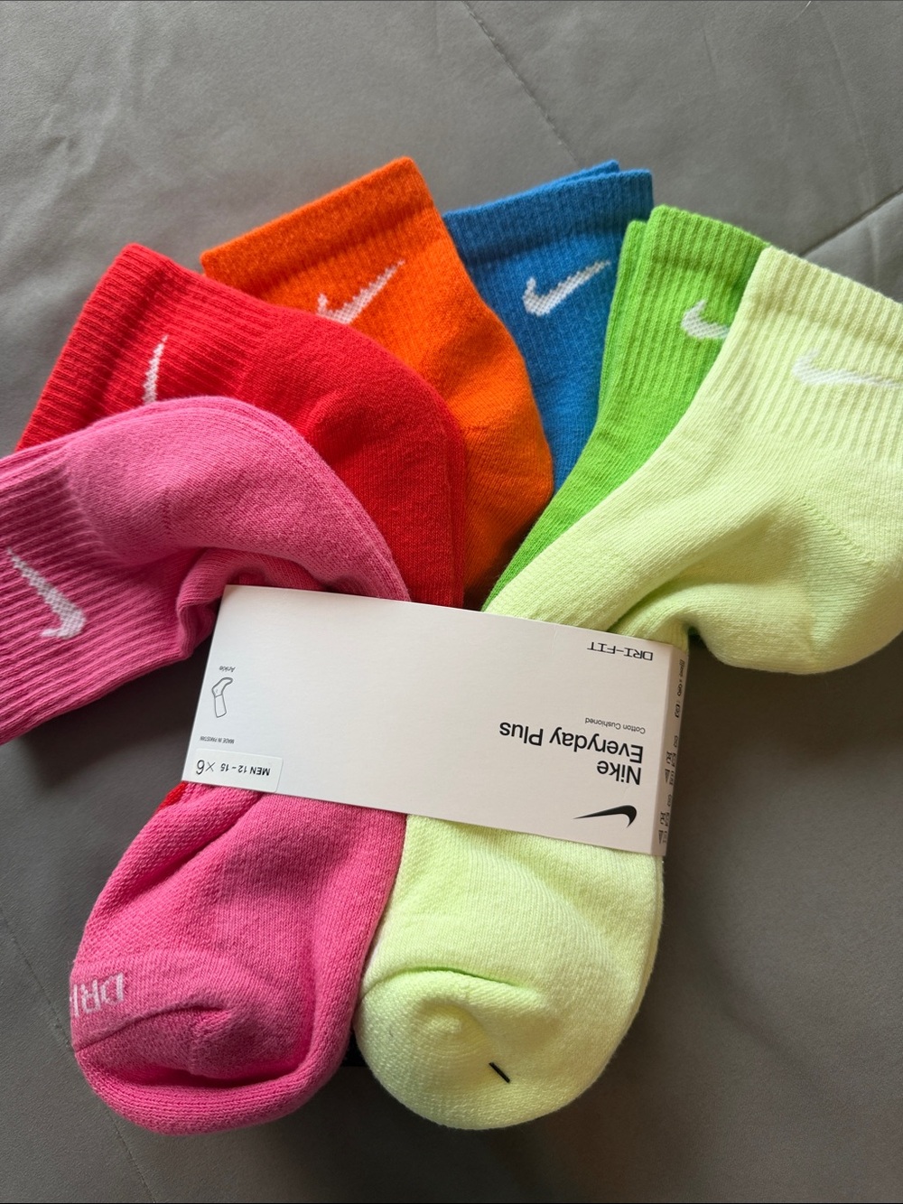 New Nike Everyday Plus Cushion Crew Socks (6-Pack)